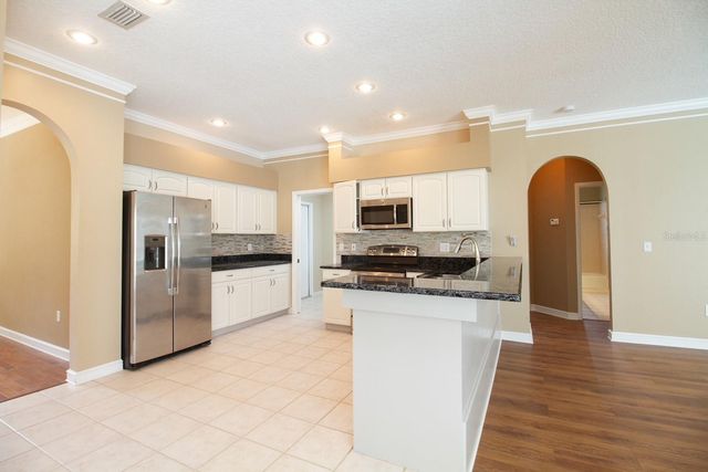2456 APPALOOSA TRAIL, Palm Harbor, FL 34685