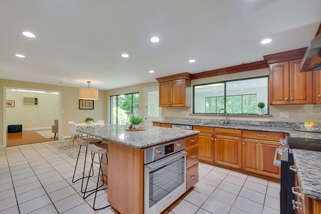 141 Trapelo Road, Lincoln, MA 01773