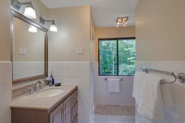 141 Trapelo Road, Lincoln, MA 01773
