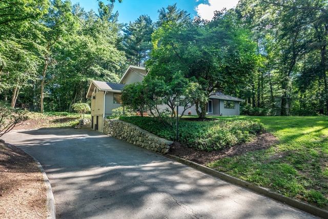 141 Trapelo Road, Lincoln, MA 01773