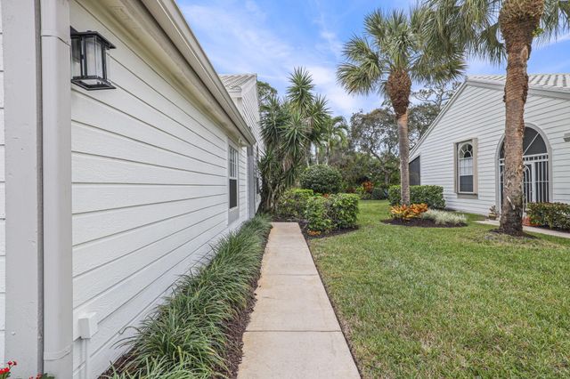 8958 SE Riverfront Terrace, Jupiter, FL 33469