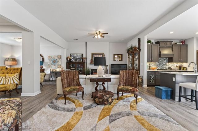 1501 Acadian Dr Unit B, Suffolk, VA 23434