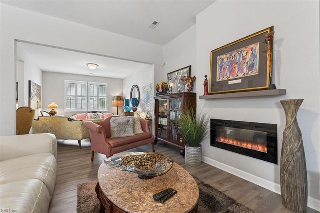 1501 Acadian Dr Unit B, Suffolk, VA 23434