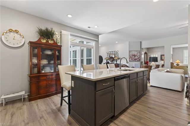 1501 Acadian Dr Unit B, Suffolk, VA 23434