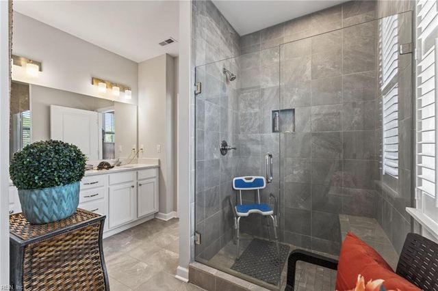 1501 Acadian Dr Unit B, Suffolk, VA 23434