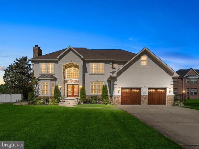 9 LANSBROOK CT, Sewell, NJ 08080