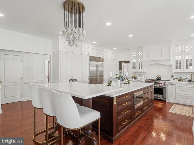 9 LANSBROOK CT, Sewell, NJ 08080