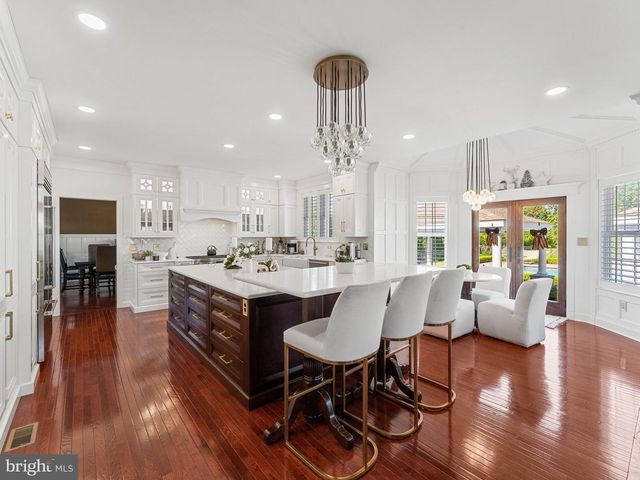 9 LANSBROOK CT, Sewell, NJ 08080