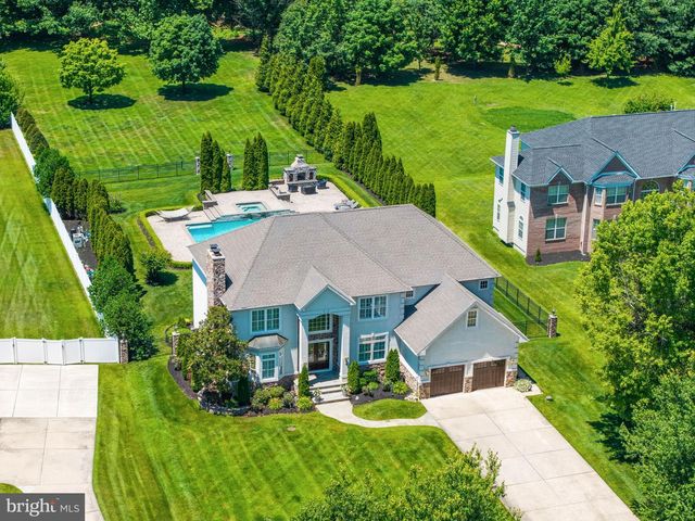 9 LANSBROOK CT, Sewell, NJ 08080