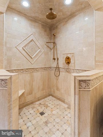 9 LANSBROOK CT, Sewell, NJ 08080