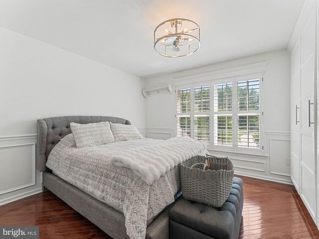 9 LANSBROOK CT, Sewell, NJ 08080