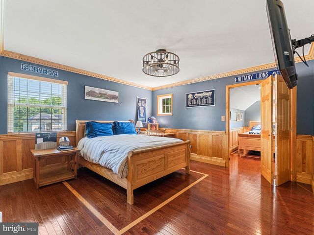 9 LANSBROOK CT, Sewell, NJ 08080