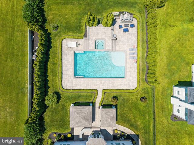 9 LANSBROOK CT, Sewell, NJ 08080