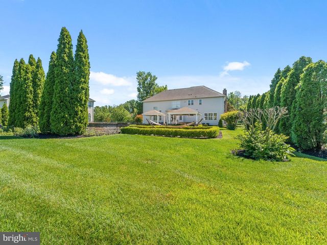 9 LANSBROOK CT, Sewell, NJ 08080