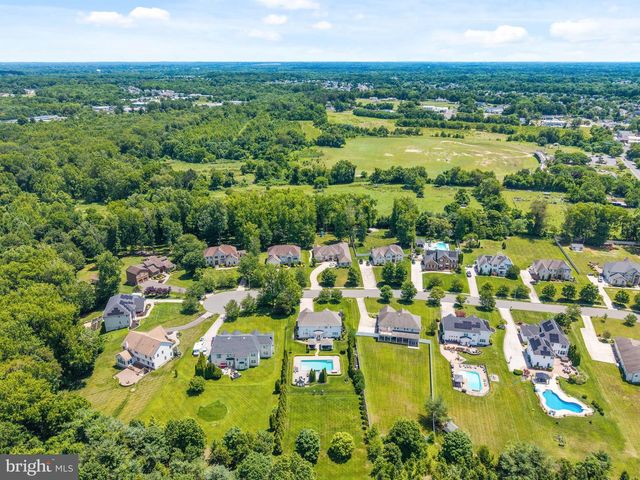 9 LANSBROOK CT, Sewell, NJ 08080