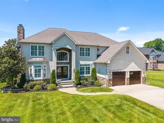 9 LANSBROOK CT, Sewell, NJ 08080