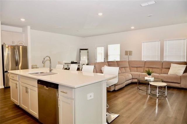 733 Gabby Point SW, Mableton, GA 30126