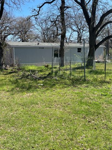 131 Sadie Lane, Springtown, TX 76082