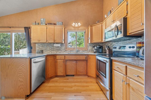 2601 24th Avenue S, Fargo, ND 58103