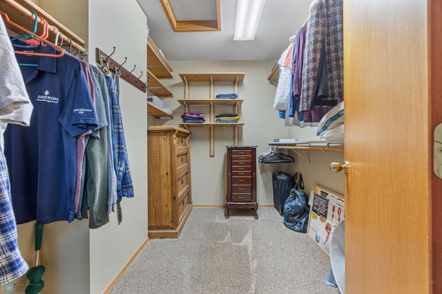 2601 24th Avenue S, Fargo, ND 58103
