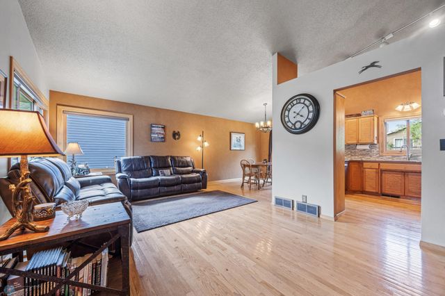 2601 24th Avenue S, Fargo, ND 58103