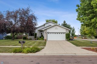 2601 24th Avenue S, Fargo, ND 58103
