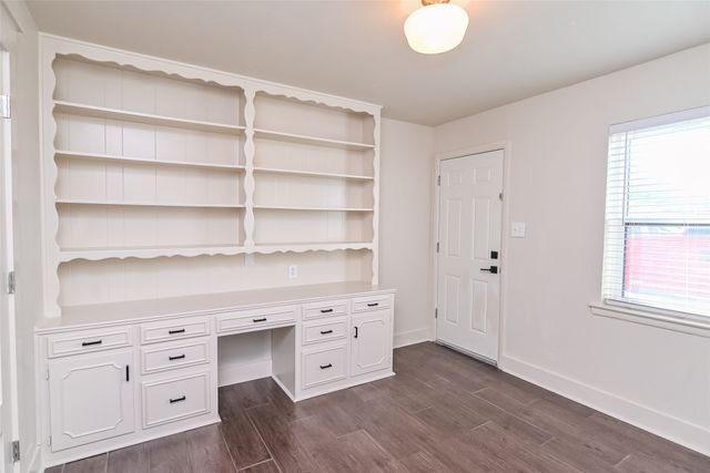 1701 Brown Trail, Hurst, TX 76054