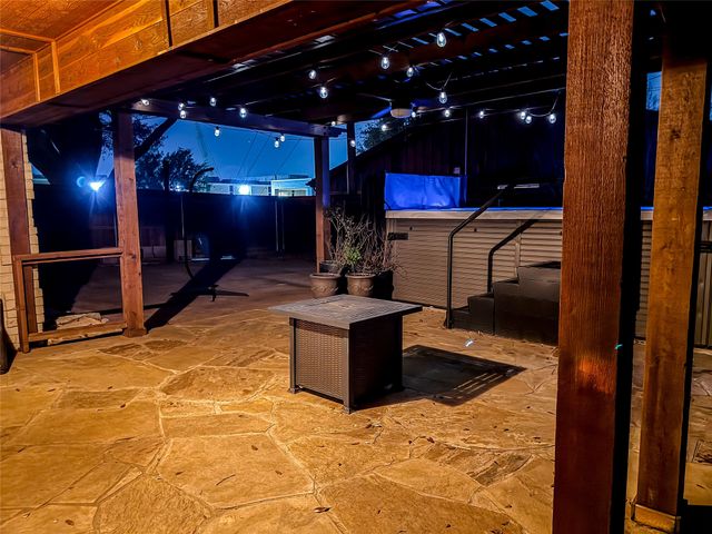 1701 Brown Trail, Hurst, TX 76054