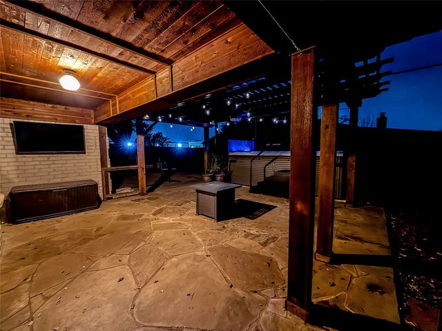 1701 Brown Trail, Hurst, TX 76054