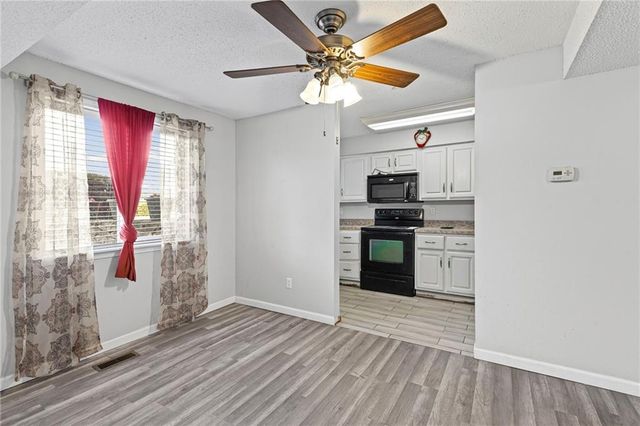 8630 W 85TH Street, Overland Park, KS 66212