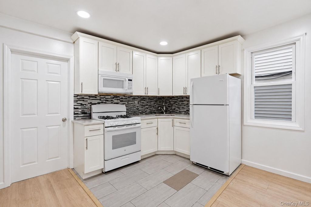 101-39 110th Street, Richmond Hill S., NY 11419 — photo 4