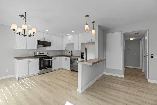 1950 S Palm Canyon Drive 106, Palm Springs, CA 92264