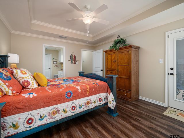 705 Reno, Chandler, TX 75758