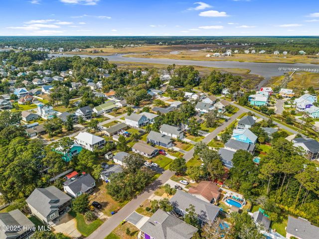 319 NE 61st Street, Oak Island, NC 28465