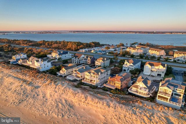 37105 OCEAN PARK LN, Fenwick Island, DE 19944