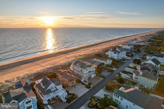 37105 OCEAN PARK LN, Fenwick Island, DE 19944