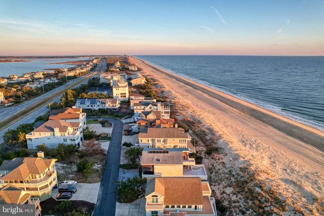 37105 OCEAN PARK LN, Fenwick Island, DE 19944