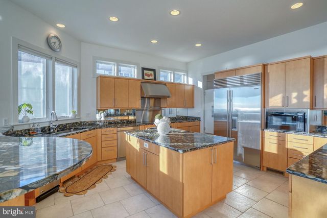 37105 OCEAN PARK LN, Fenwick Island, DE 19944