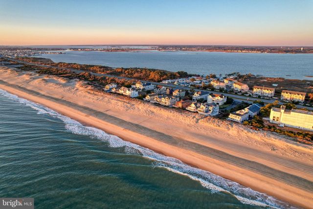 37105 OCEAN PARK LN, Fenwick Island, DE 19944