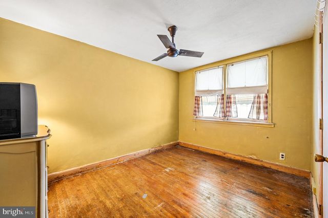 7215 GUYER AVE, Philadelphia, PA 19153