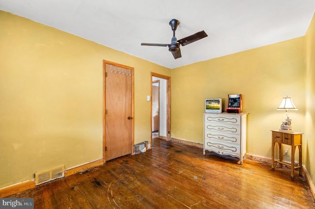7215 GUYER AVE, Philadelphia, PA 19153