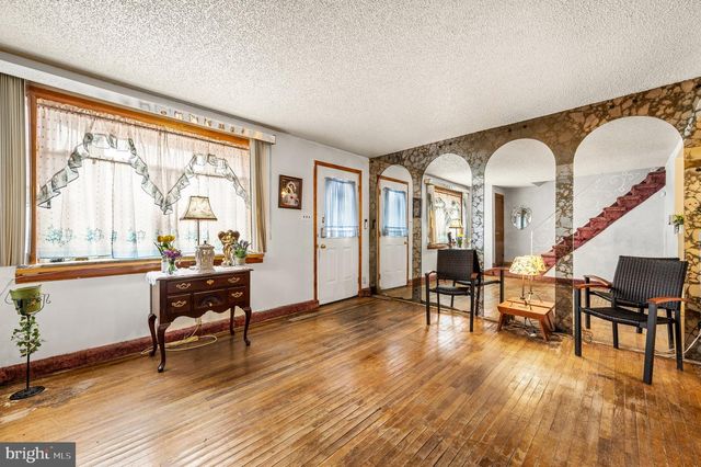 7215 GUYER AVE, Philadelphia, PA 19153