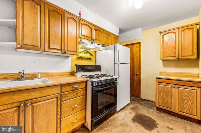 7215 GUYER AVE, Philadelphia, PA 19153