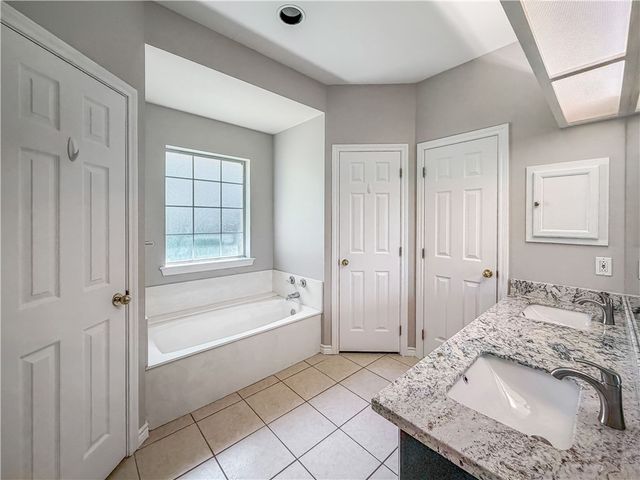 3734 Chantal, College Station, TX 77845