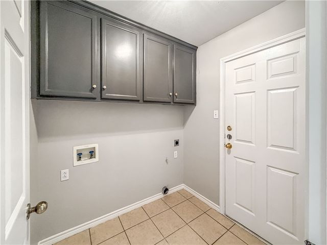 3734 Chantal, College Station, TX 77845