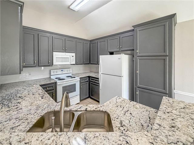 3734 Chantal, College Station, TX 77845