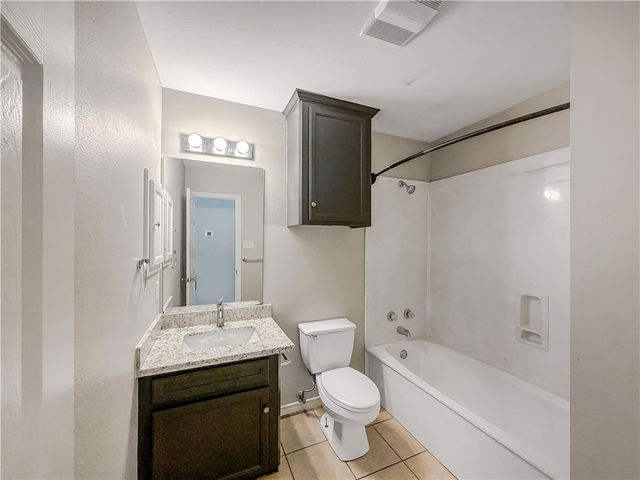 3734 Chantal, College Station, TX 77845