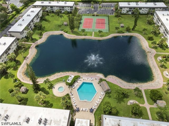 1004 Manatee RD H206, Naples, FL 34114