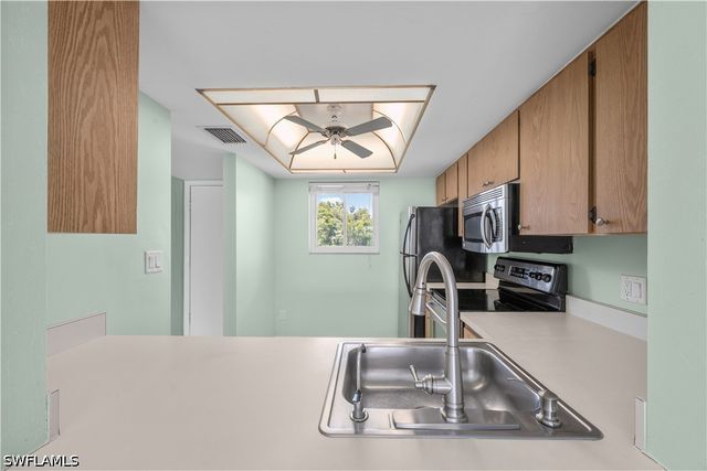 1004 Manatee RD H206, Naples, FL 34114