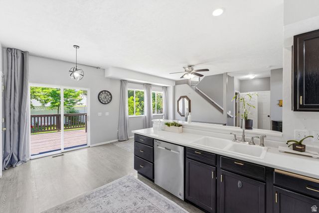 10188 YORKSHIRE DR, South Jordan, UT 84095